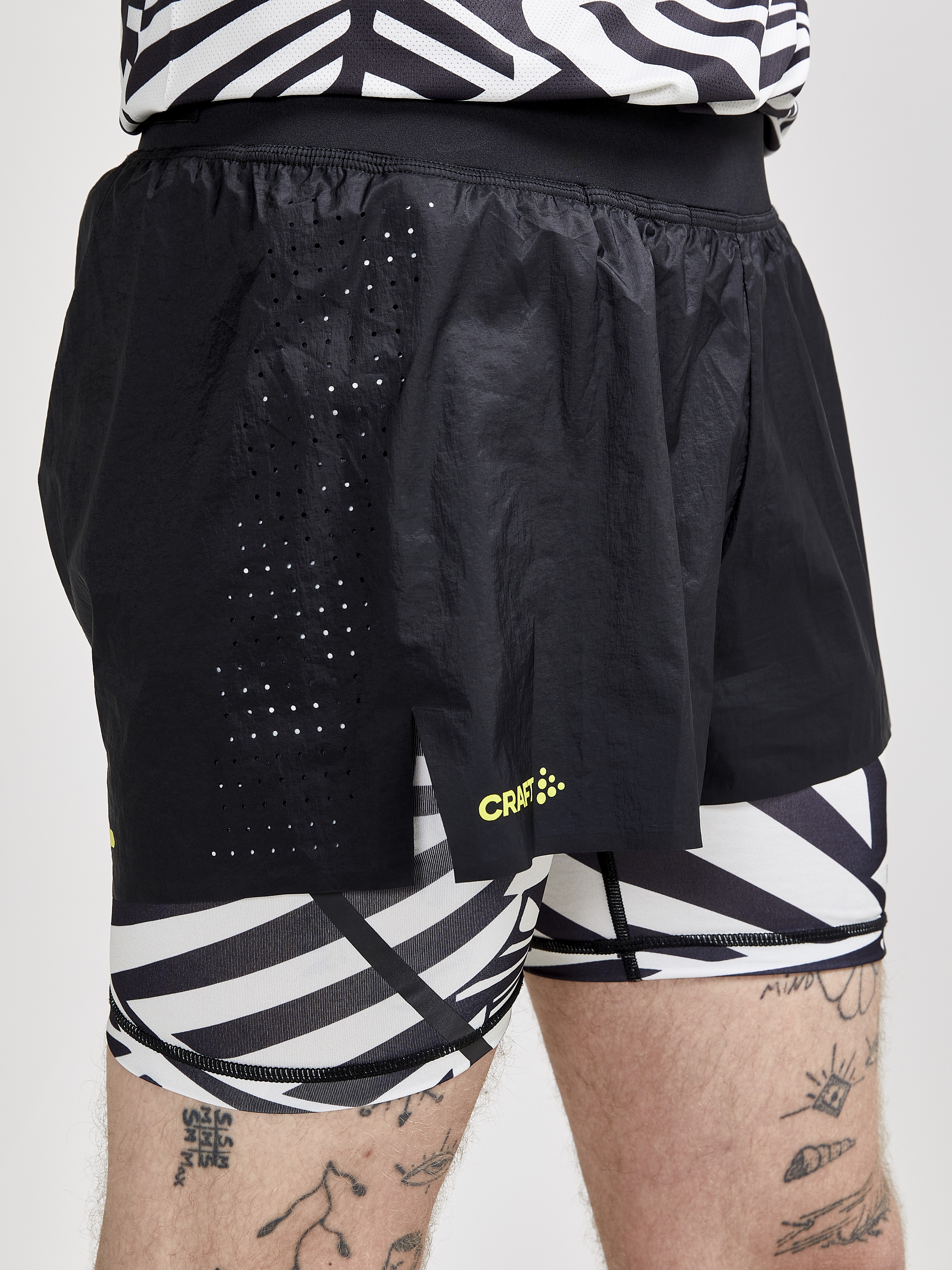 Dazzle Camo 2 in1 Shorts M | Grey | Craft Sportswear