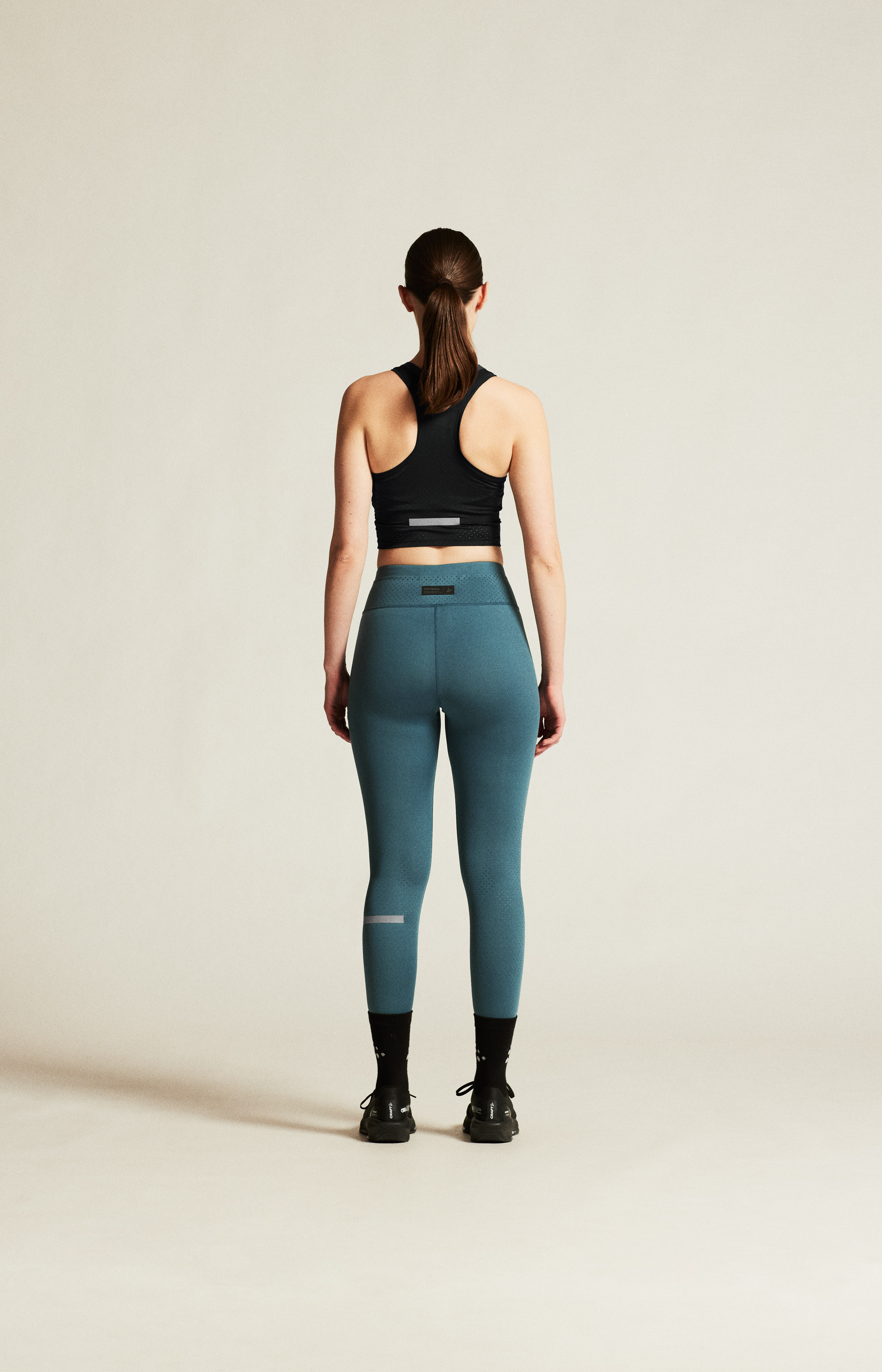 【送料無料】展示品 CRAFT レーサーパンツ MOVE THERMAL TIGHTS ブラック サイズSB4A Core Bike SubZ Wind Tights W | Black | Craft Sportswear