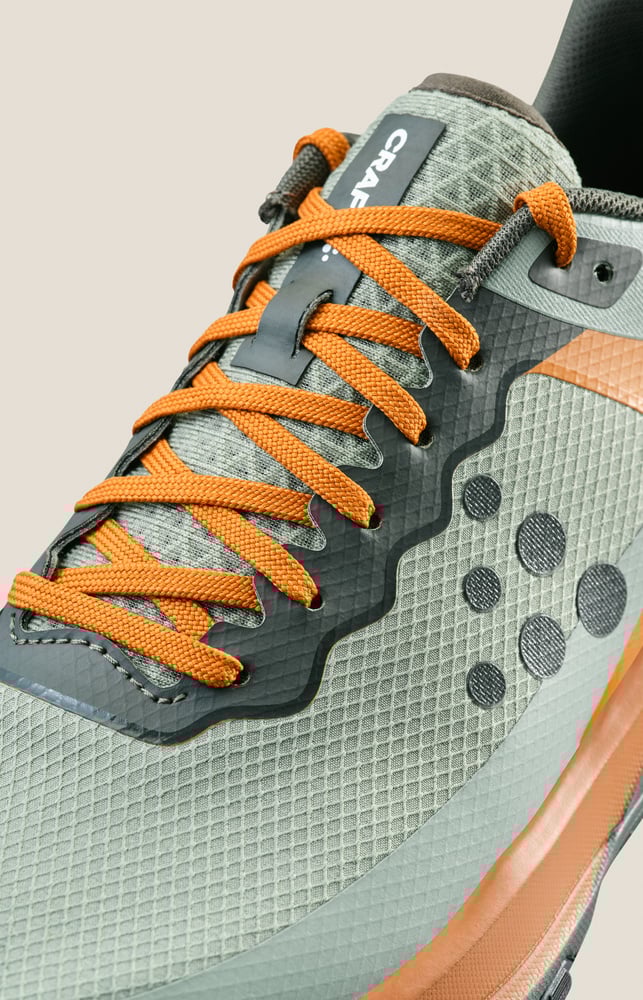 靴 OAMC TRAIL RUNNER OAMC Men's Trail Runner Off-White Low Top Sneakers & Trainers