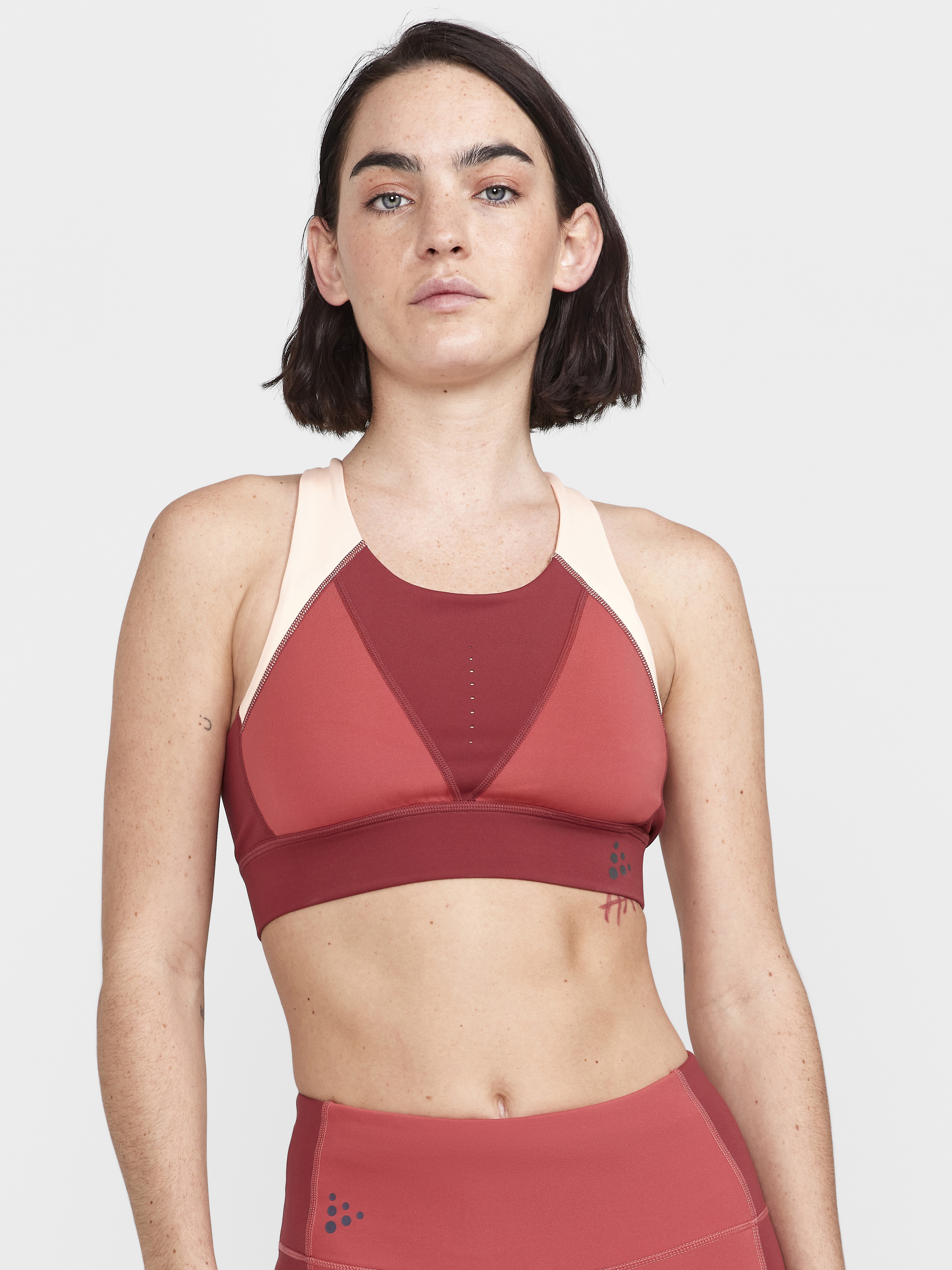 CRAFT - Training Tank Top - Female - XL - Red - Craft Sportswear ADV HiT Sport Top 2 W