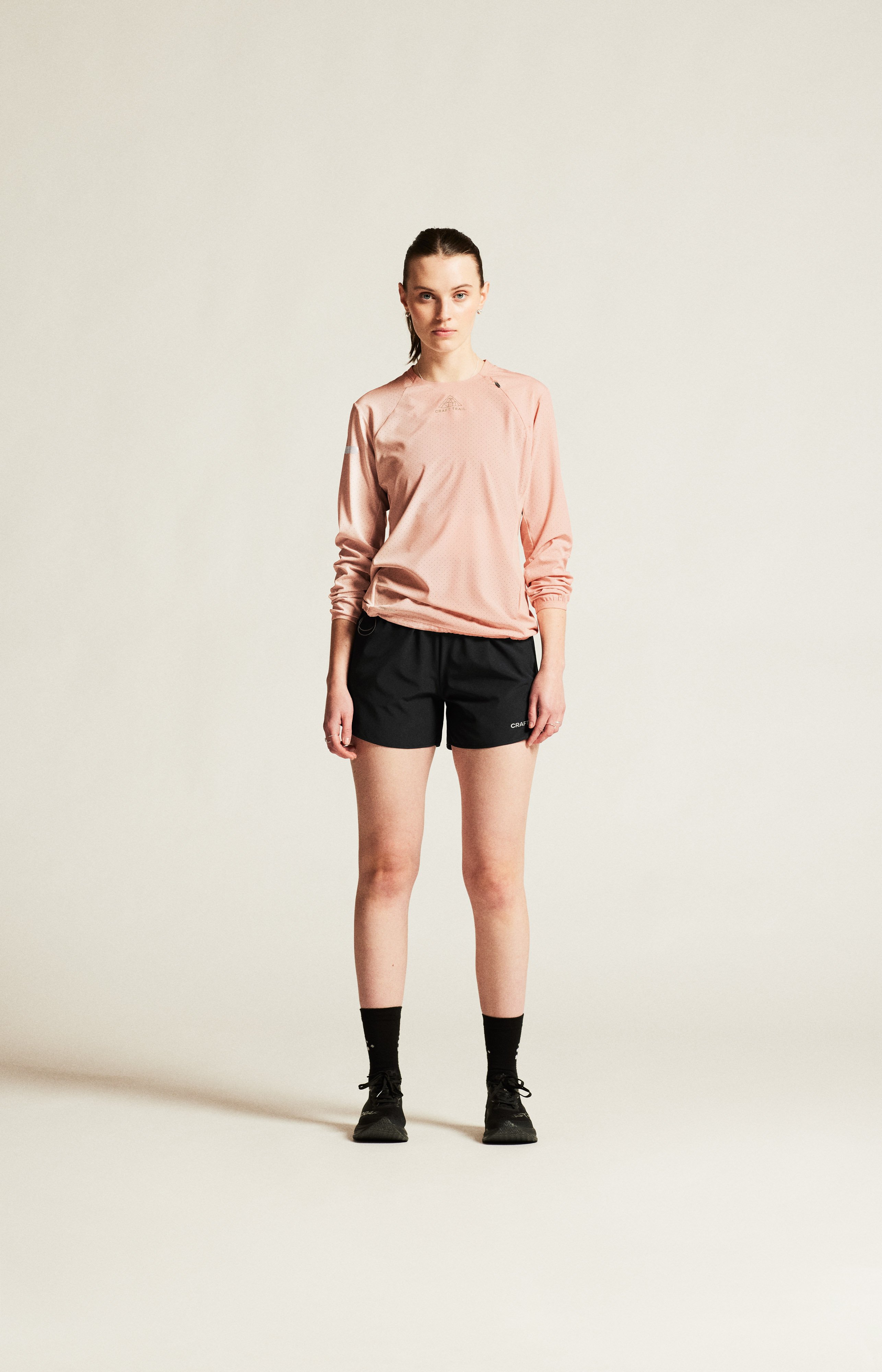 CRAFT - Hardloopshirt - Vrouw - M - Roze - PRO Hypervent Ls Wind Top 2 W